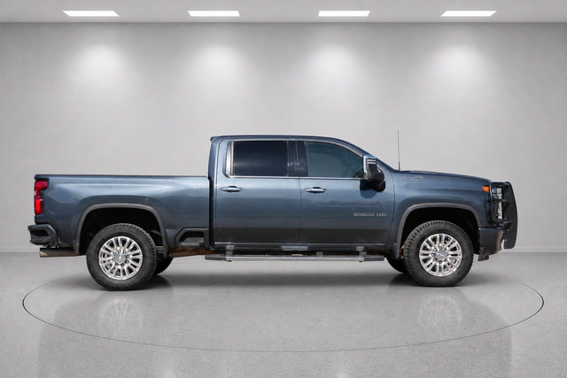 Used 2020 Chevrolet Silverado 2500 High Country AWD/4WD image 2