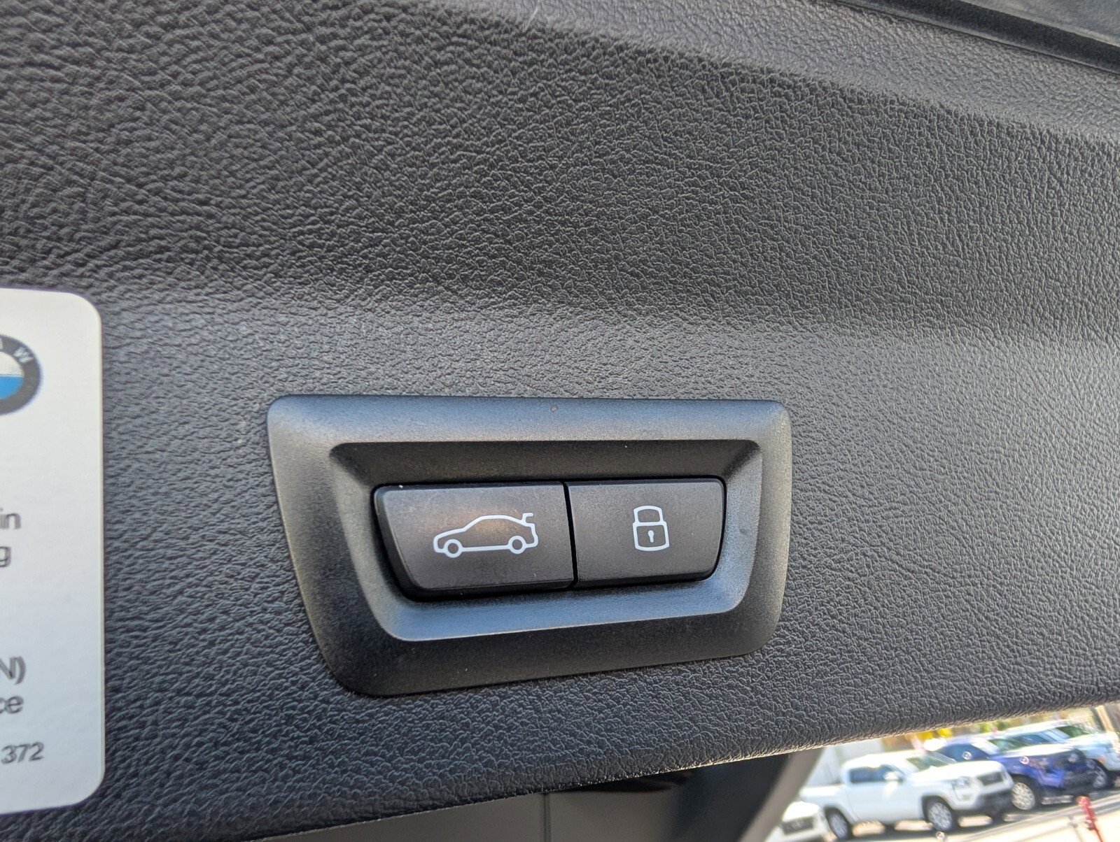 Used 2024 BMW X3 sDrive30i w/ Premium Package w/ZPA image 17