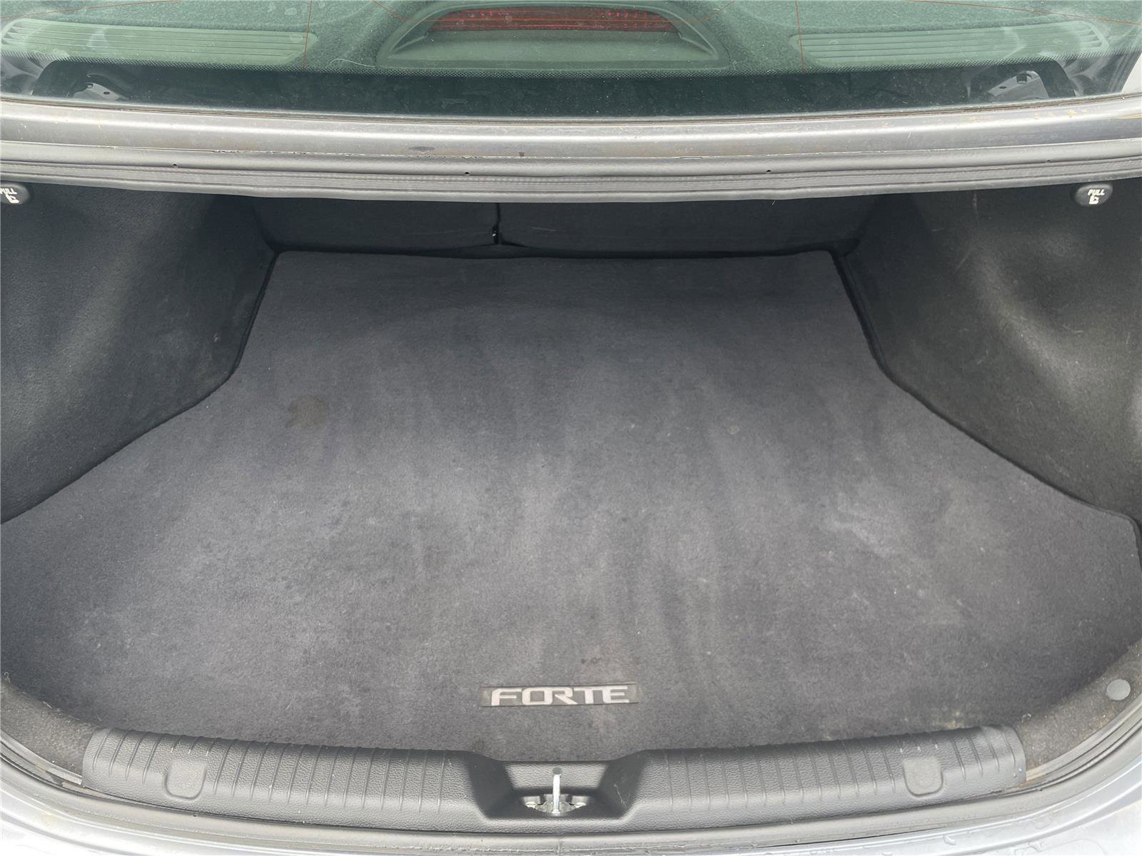 Used 2017 Kia Forte S FWD image 37