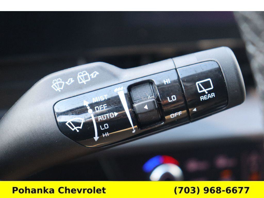 Used 2024 Kia Sportage EX image 11