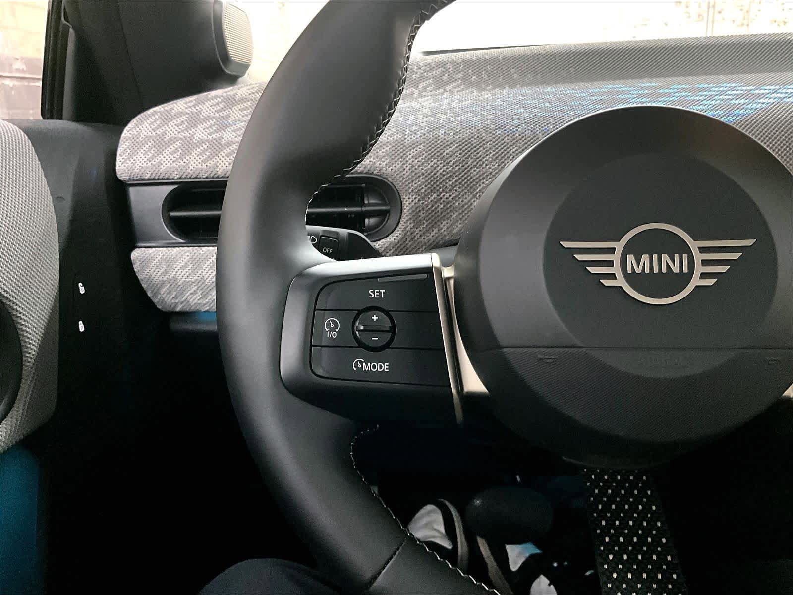 Used 2026 MINI Cooper S FWD image 19
