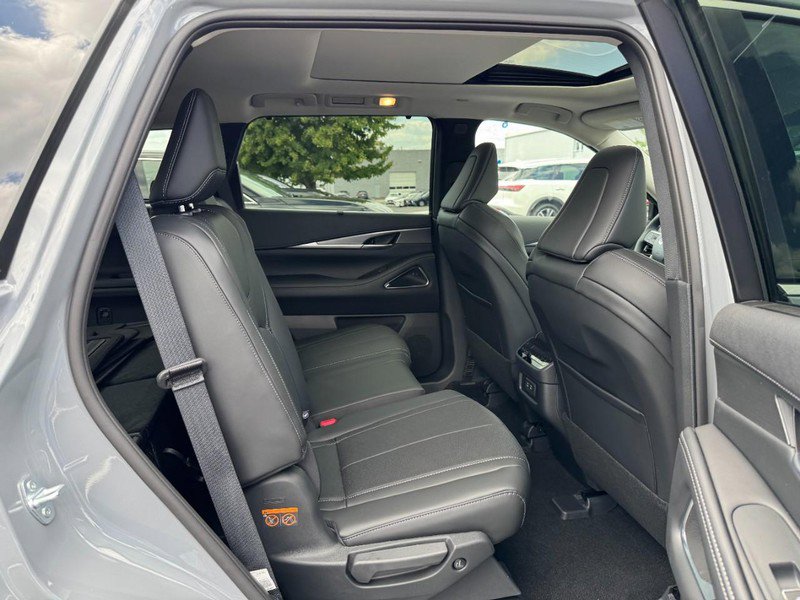 New 2026 INFINITI QX60 Luxe w/ Cargo Package image 5