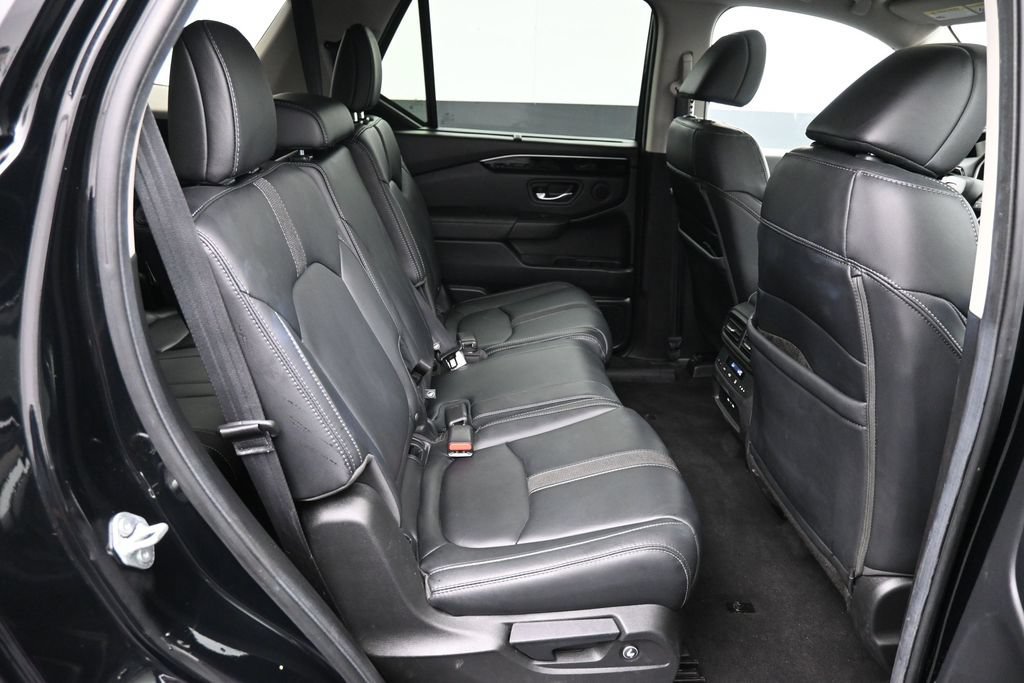 Certified 2025 Honda Pilot Touring image 27