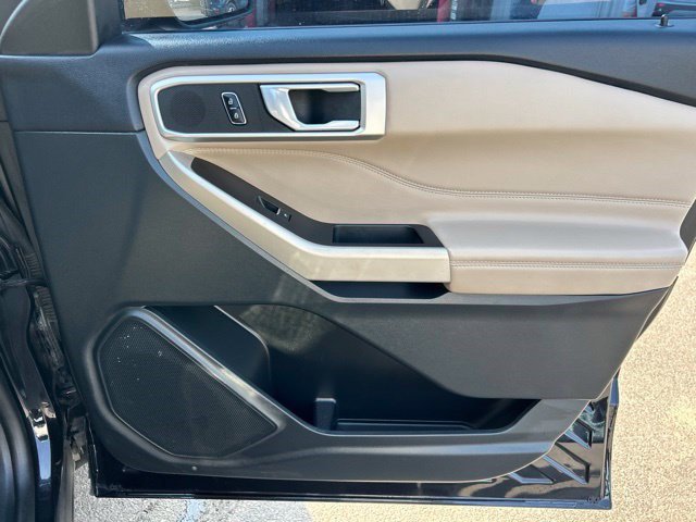 Used 2023 Ford Explorer XLT w/ Equipment Group 202A RWD image 56