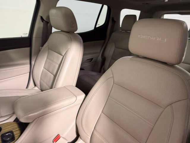 Used 2019 GMC Acadia Denali w/ Technology Package FWD image 33