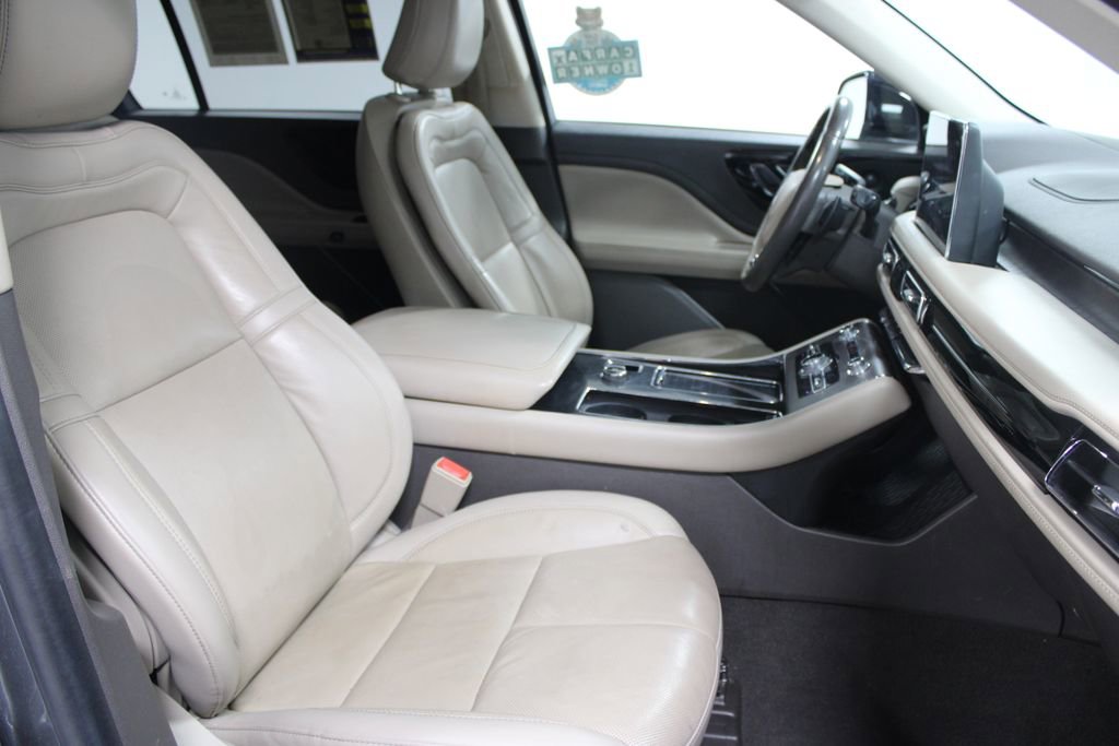 Used 2022 Lincoln Aviator Reserve image 31