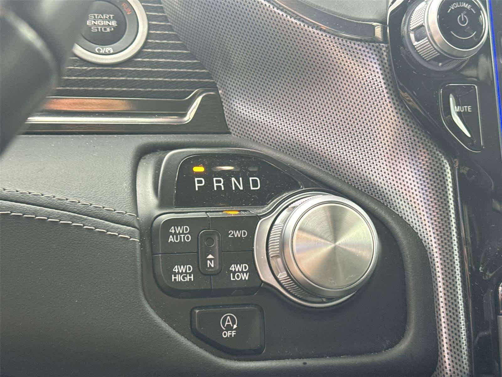 Used 2021 RAM 1500 Limited AWD/4WD image 19