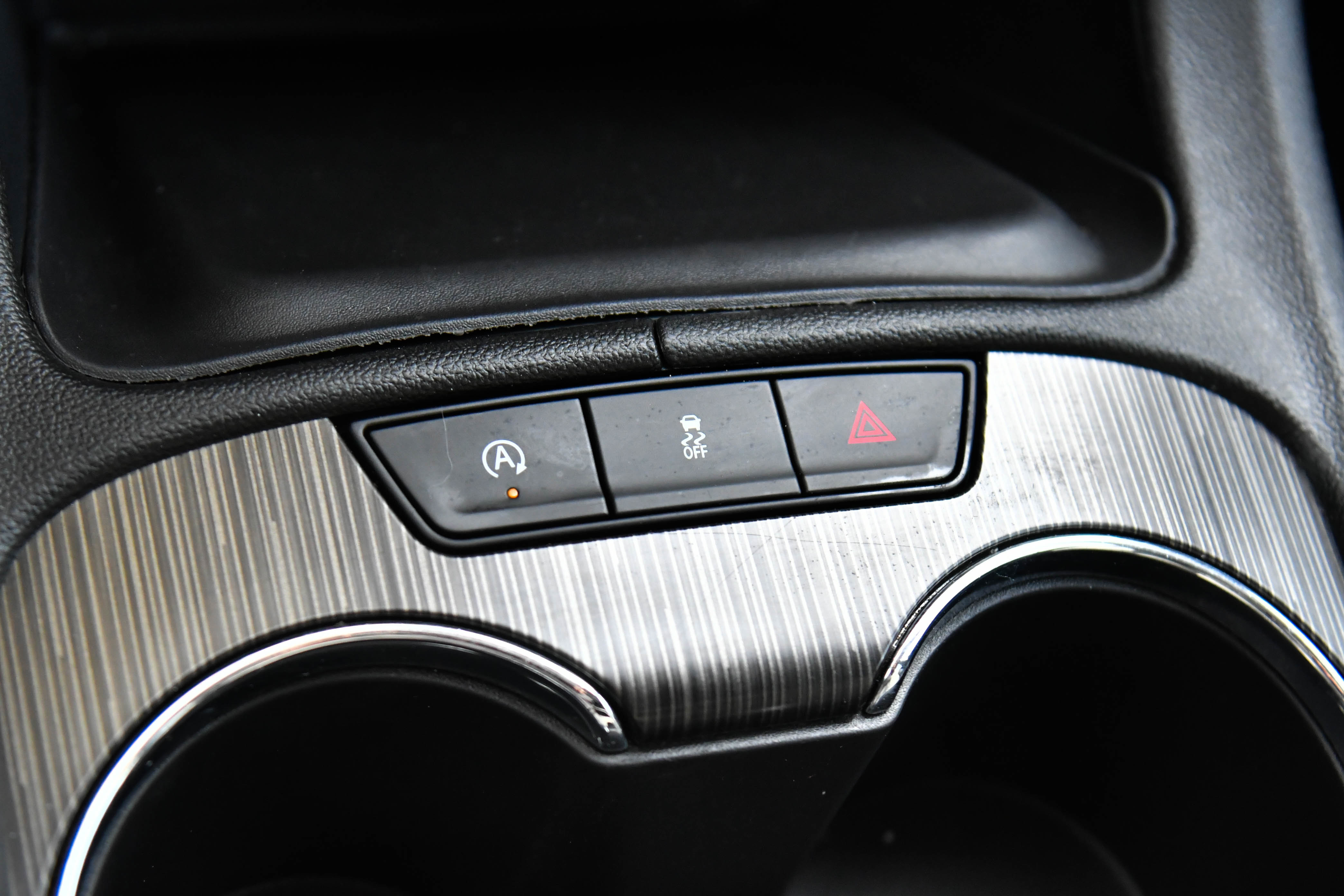 Used 2023 GMC Acadia SLT image 27