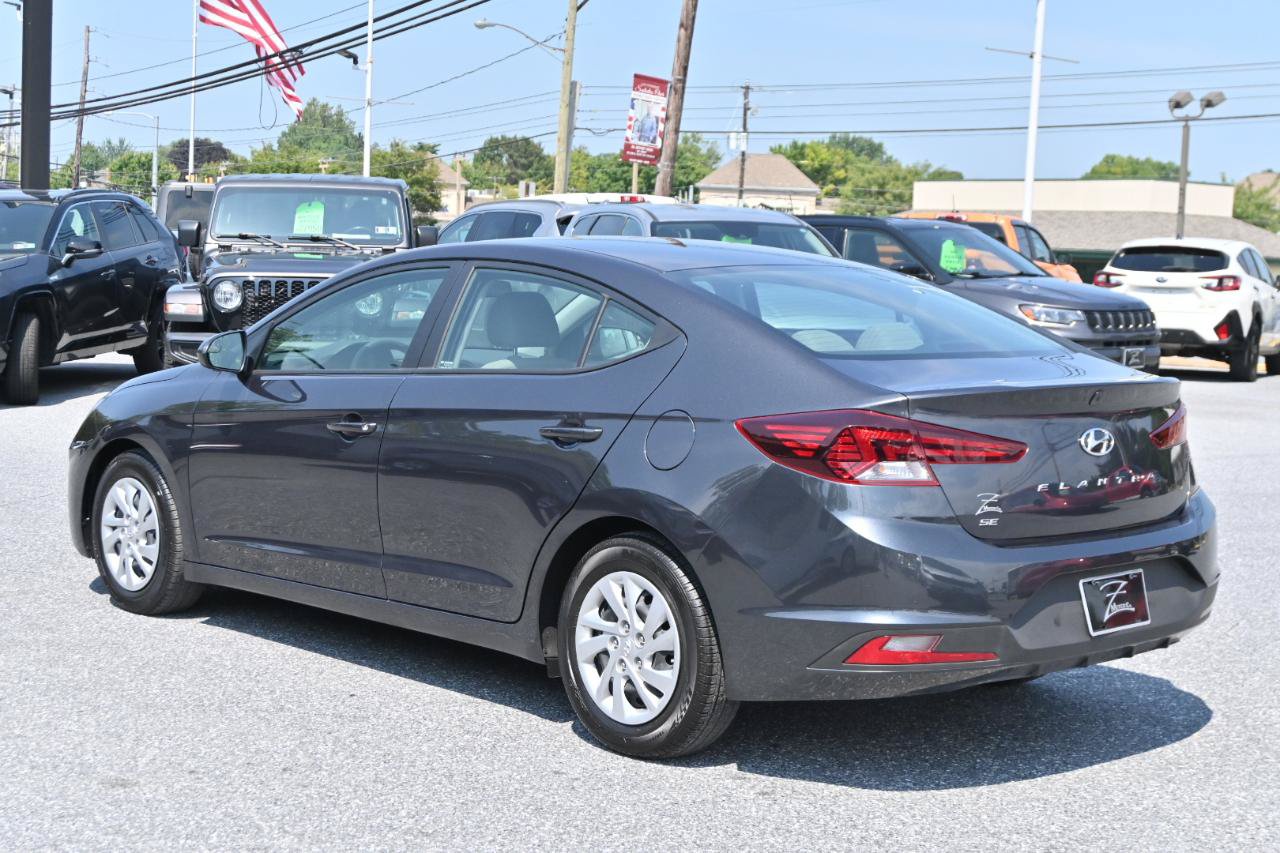 Used 2020 Hyundai Elantra SE FWD image 8