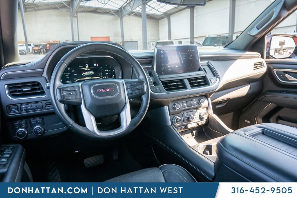 Used 2023 GMC Yukon XL SLT AWD/4WD image 23