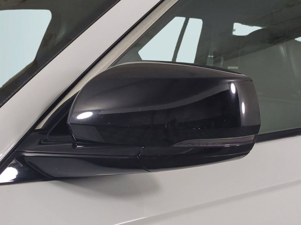 Used 2022 Jeep Grand Cherokee L Limited RWD image 12