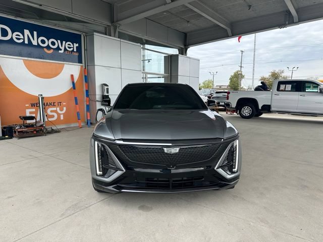 Used 2024 Cadillac Lyriq Sport w/ LPO, Floor Liner Package AWD/4WD image 5