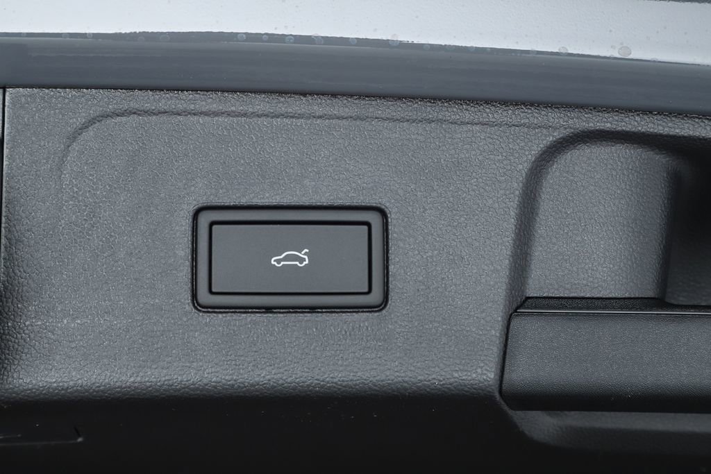 New 2026 Volkswagen Atlas SE image 30