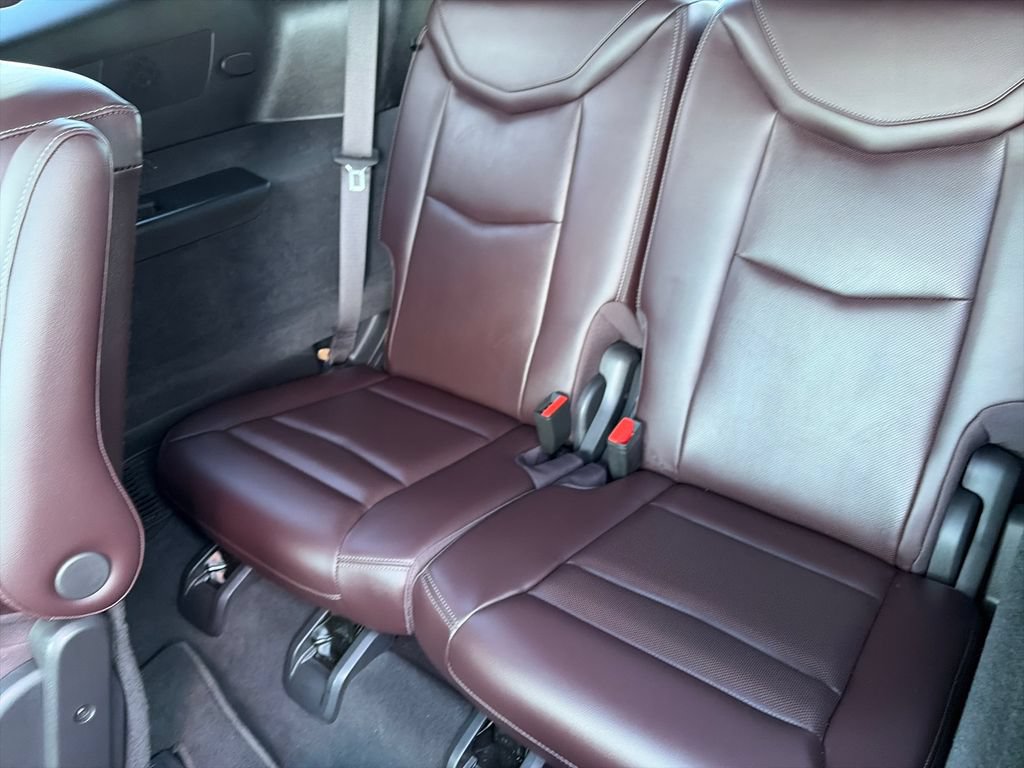 Certified 2024 Cadillac XT6 Premium Luxury w/ LPO, Floor Liner Package AWD/4WD image 31