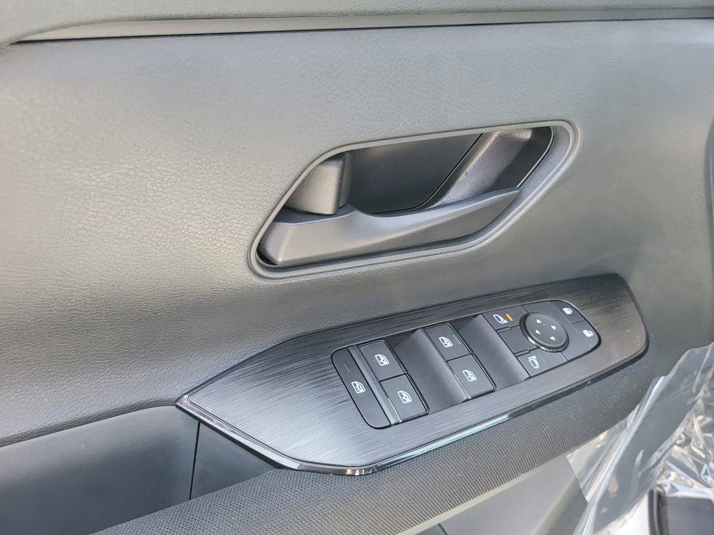New 2026 Nissan Kicks S FWD image 13