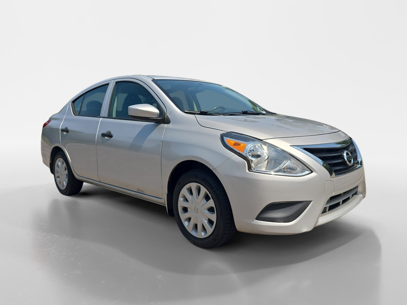 Used 2018 Nissan Versa S FWD image 8