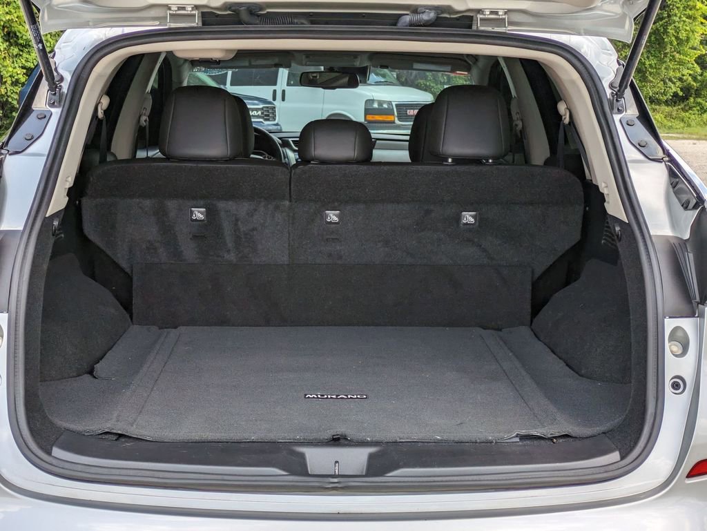 Used 2023 Nissan Murano SV FWD image 29