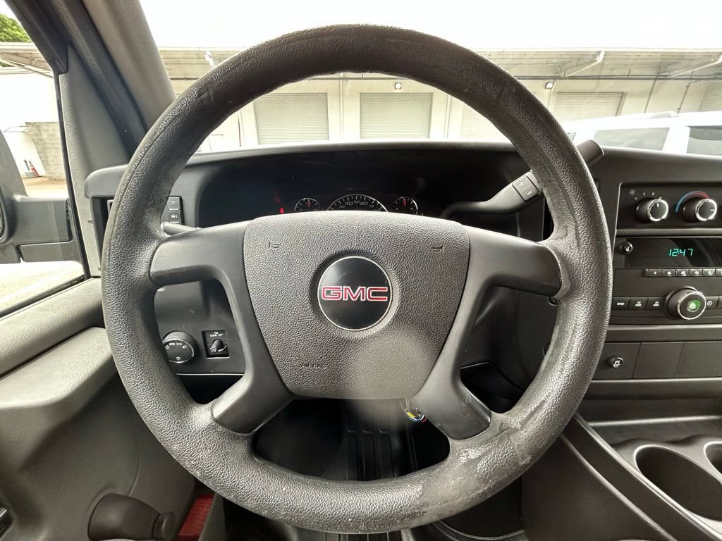 Used 2011 GMC Savana 2500 RWD image 10