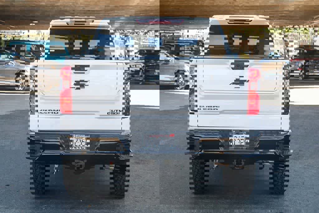 Used 2025 Chevrolet Silverado 1500 Custom Trail Boss w/ Dark Appearance Package image 7