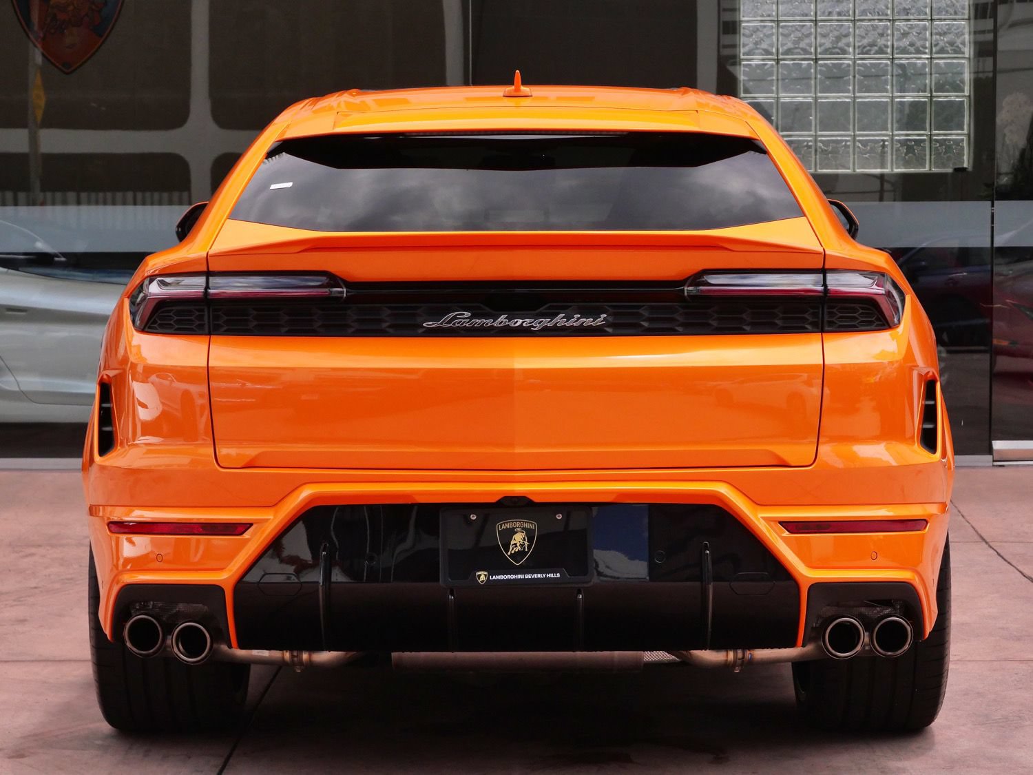 Used 2025 Lamborghini Urus S AWD/4WD image 4