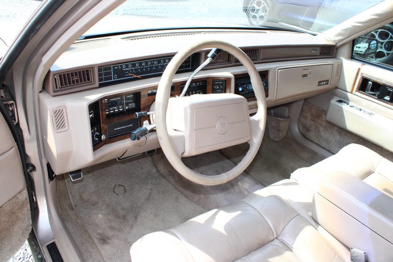 Used 1990 Cadillac De Ville Sedan FWD image 13