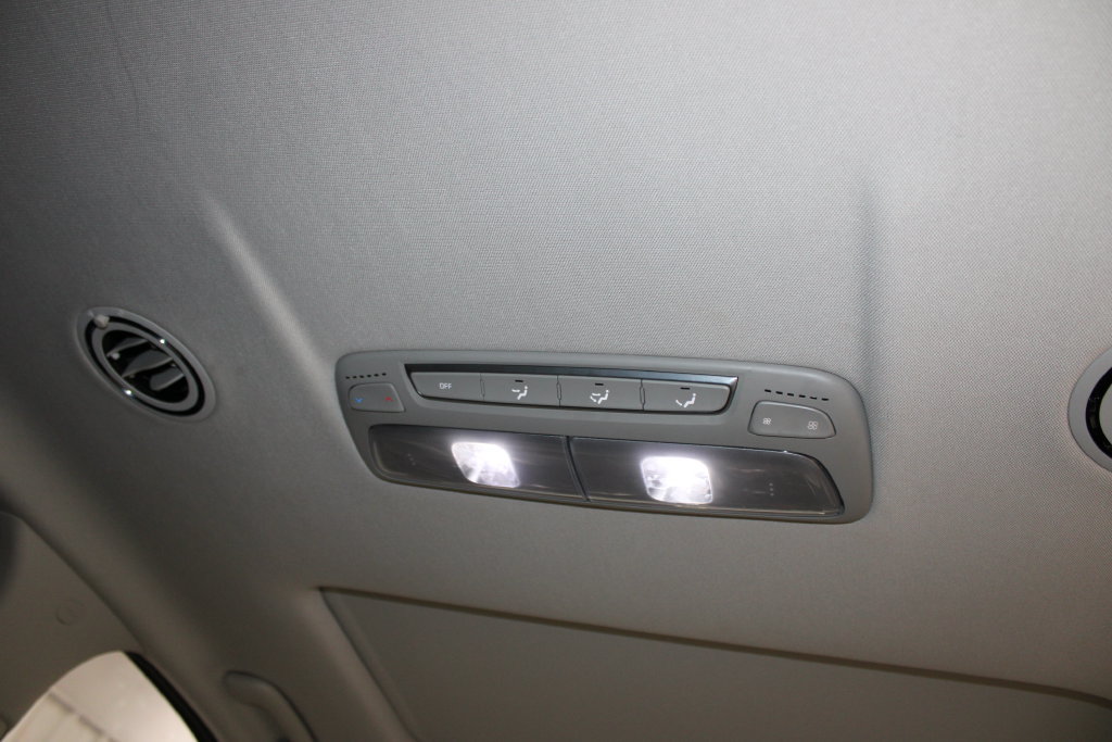Used 2020 Kia Telluride S FWD image 34