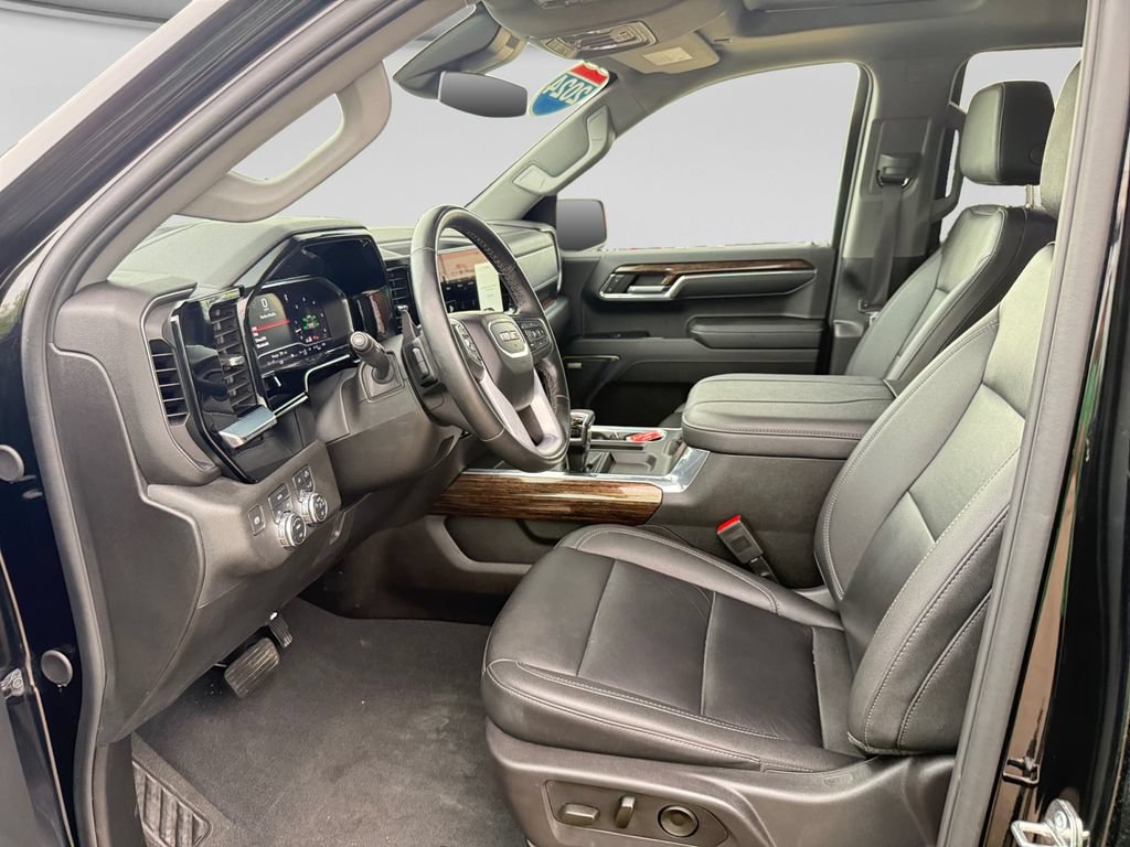 Used 2024 GMC Sierra 1500 Elevation w/ Elevation Premium Package AWD/4WD image 20