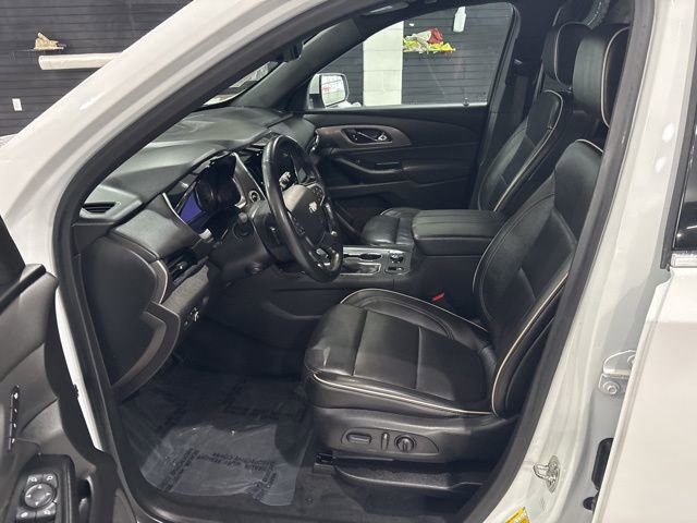 Used 2023 Chevrolet Traverse Premier image 10