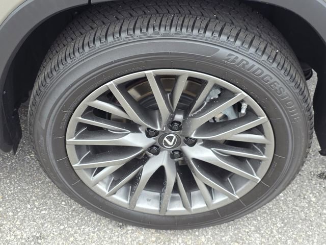 Certified 2022 Lexus RX 350 F Sport w/ Accessory Package image 39