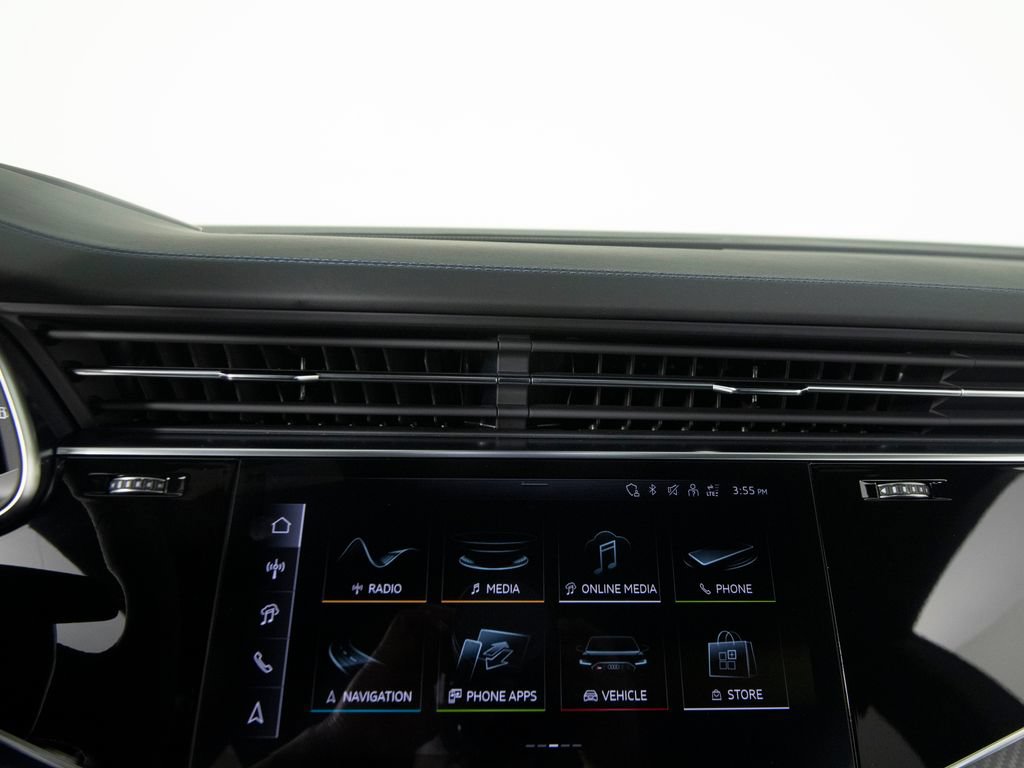 Used 2026 Audi RS Q8 performance AWD/4WD image 28