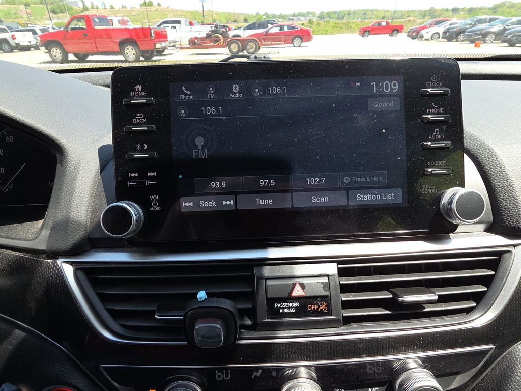 Used 2022 Honda Accord Sport image 10