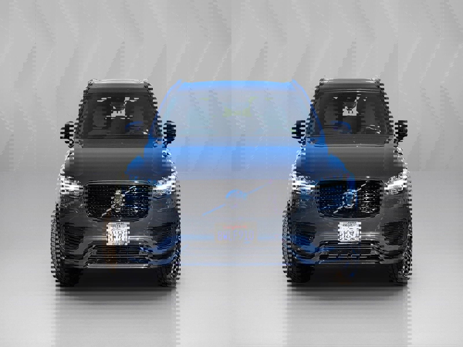 Used 2021 Volvo XC90 T8 R-Design w/ Advanced Package image 2