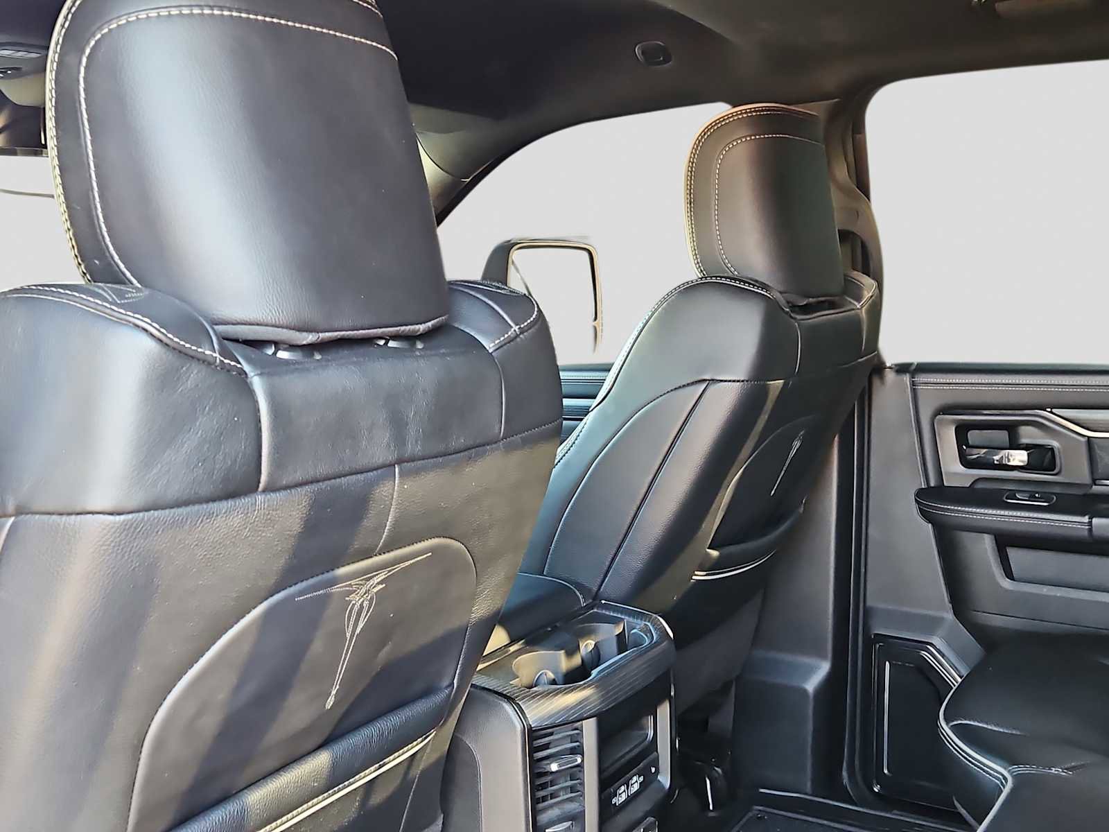 Used 2024 RAM 3500 Limited image 14