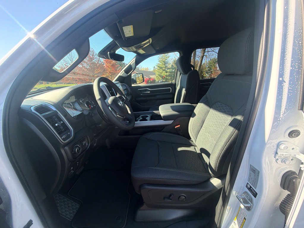 New 2027 RAM 1500 4x4 Crew Cab image 18