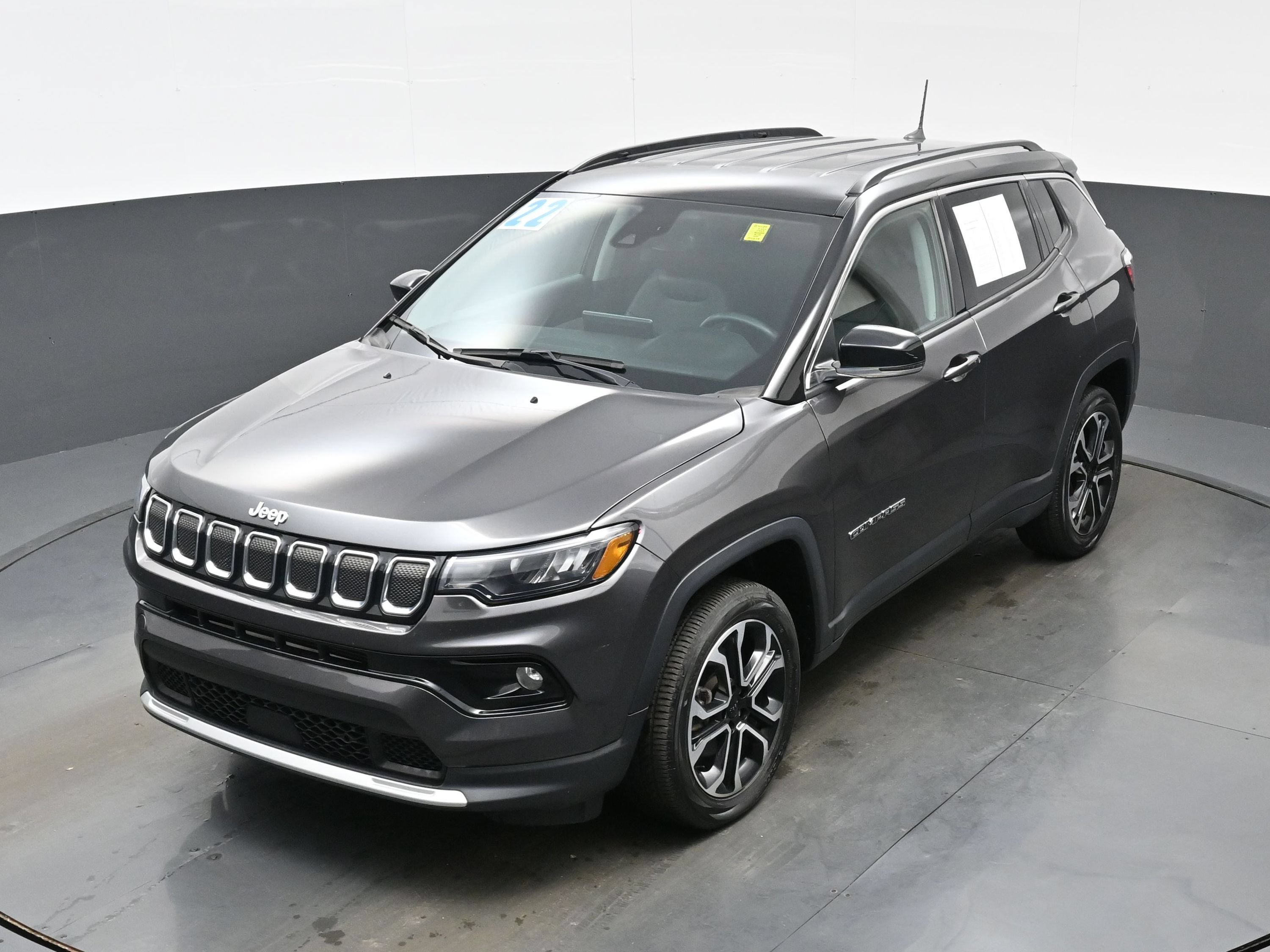 Used 2022 Jeep Compass Limited AWD/4WD image 34