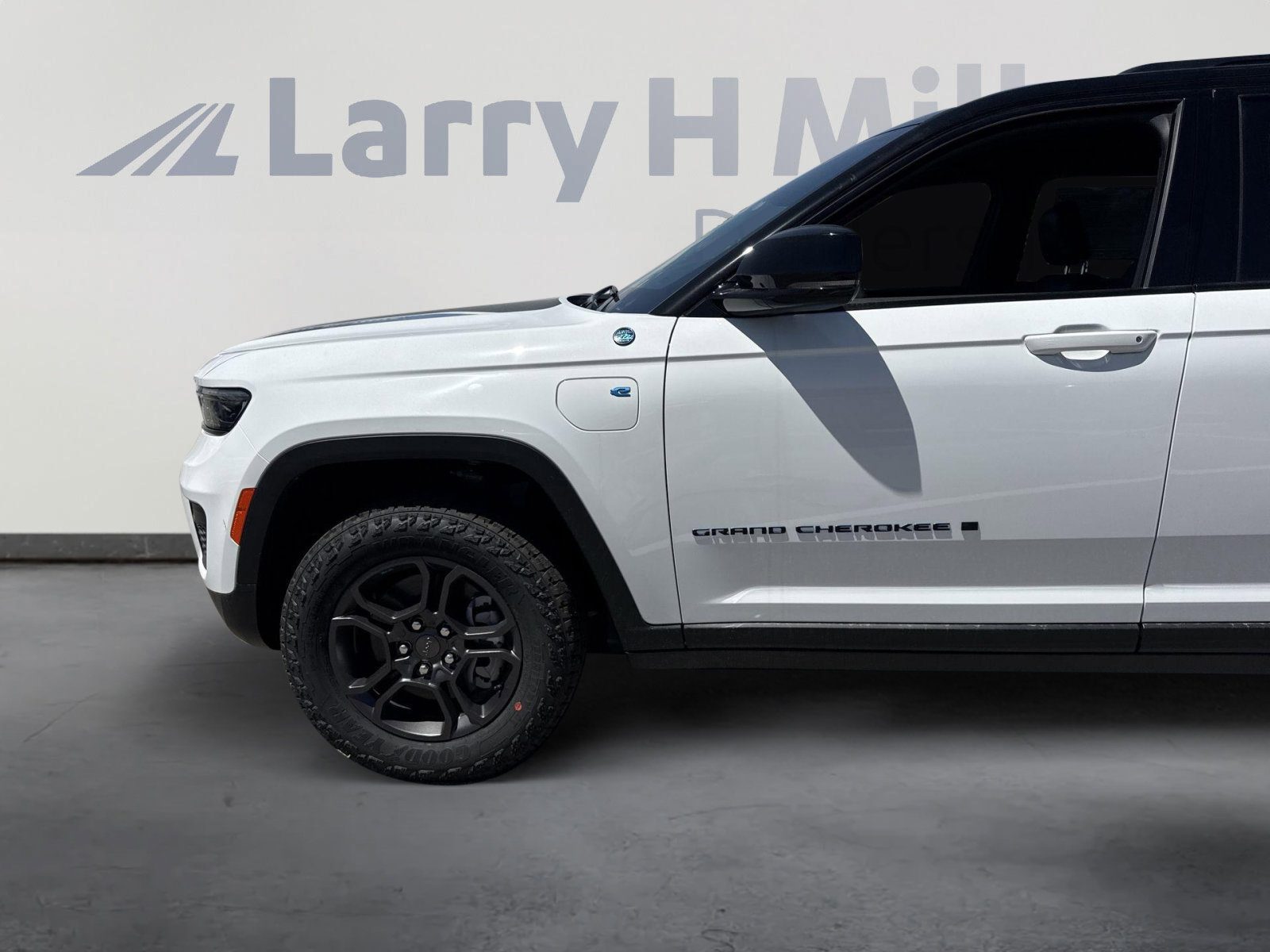 New 2025 Jeep Grand Cherokee Trailhawk AWD/4WD image 10