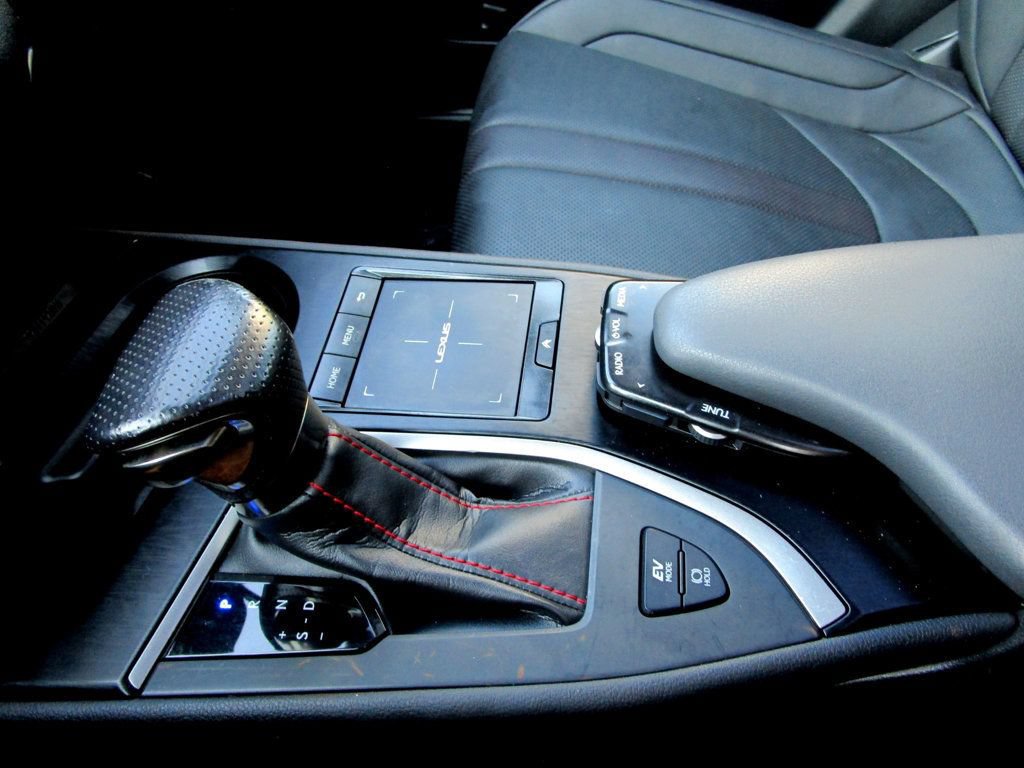 Used 2019 Lexus UX 250h F Sport w/ F Sport Premium Package AWD/4WD image 21