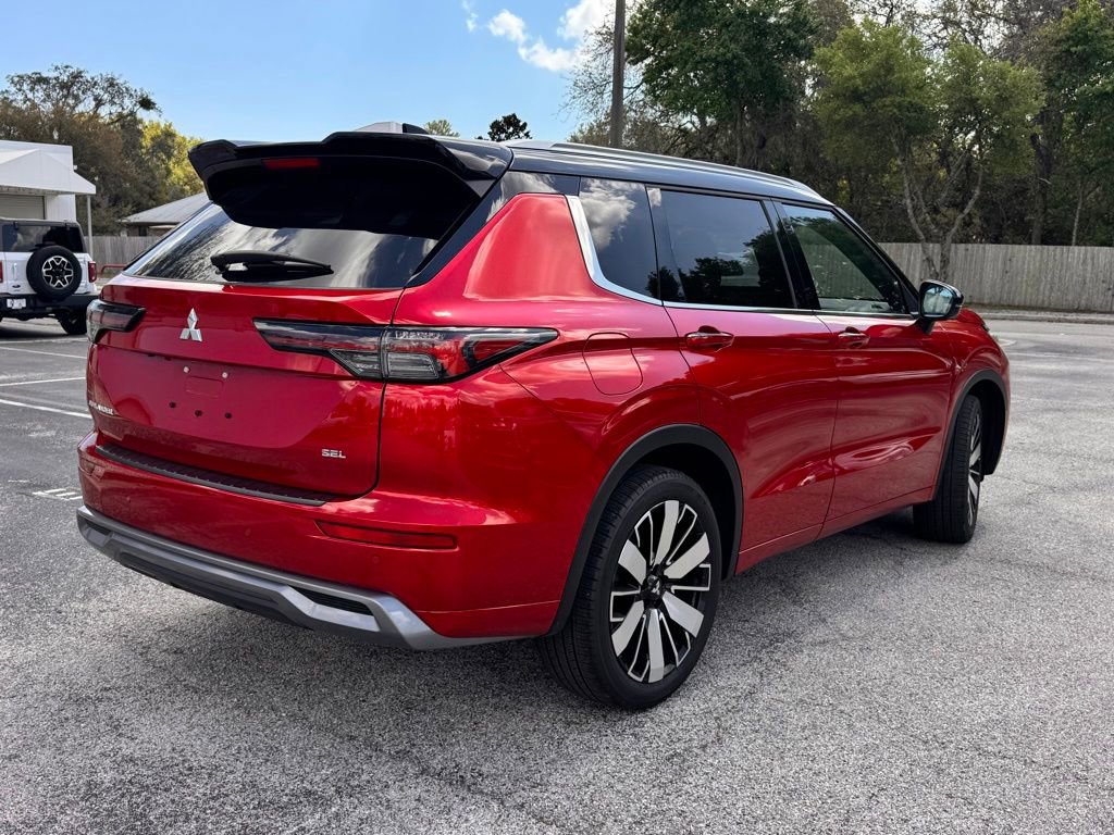 Used 2026 Mitsubishi Outlander SEL image 5