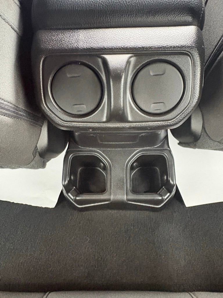 Used 2019 Jeep Wrangler Sport S image 26