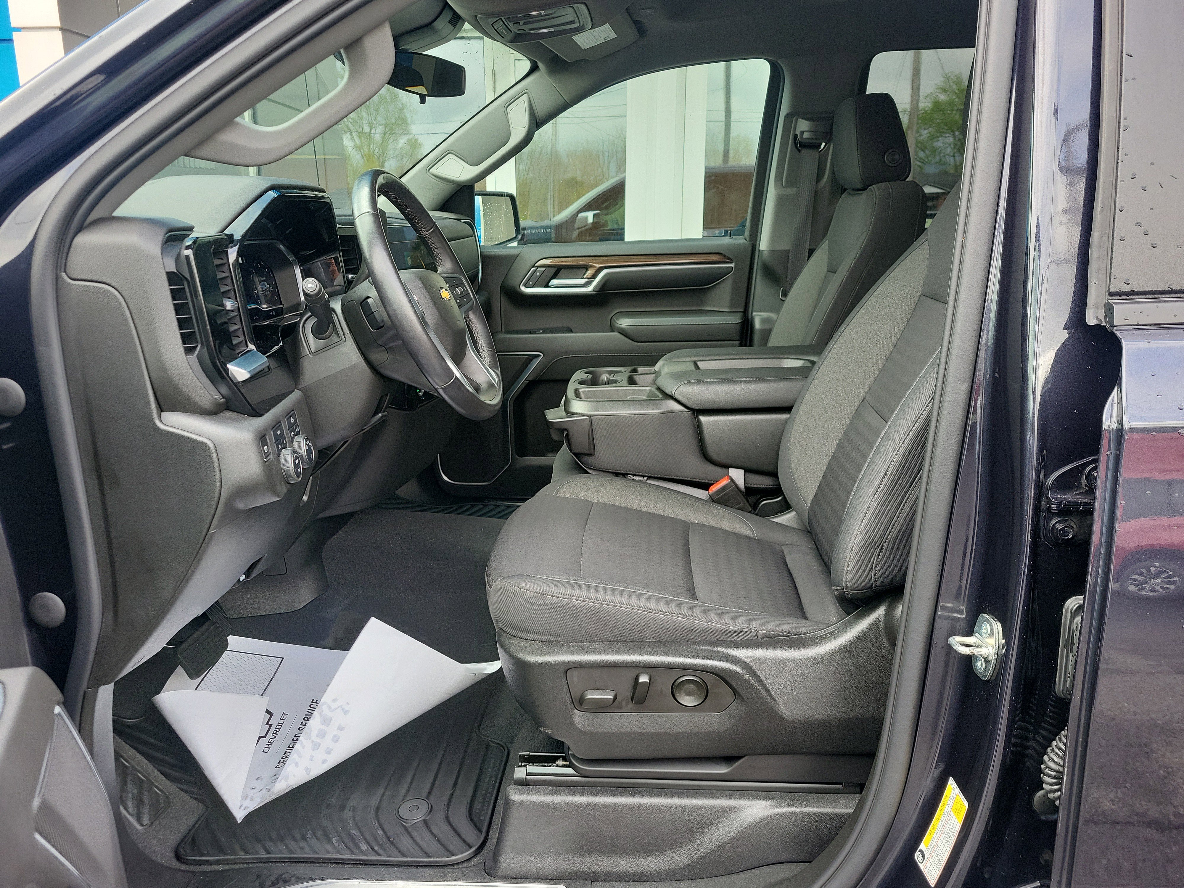 Certified 2022 Chevrolet Silverado 1500 LT image 5