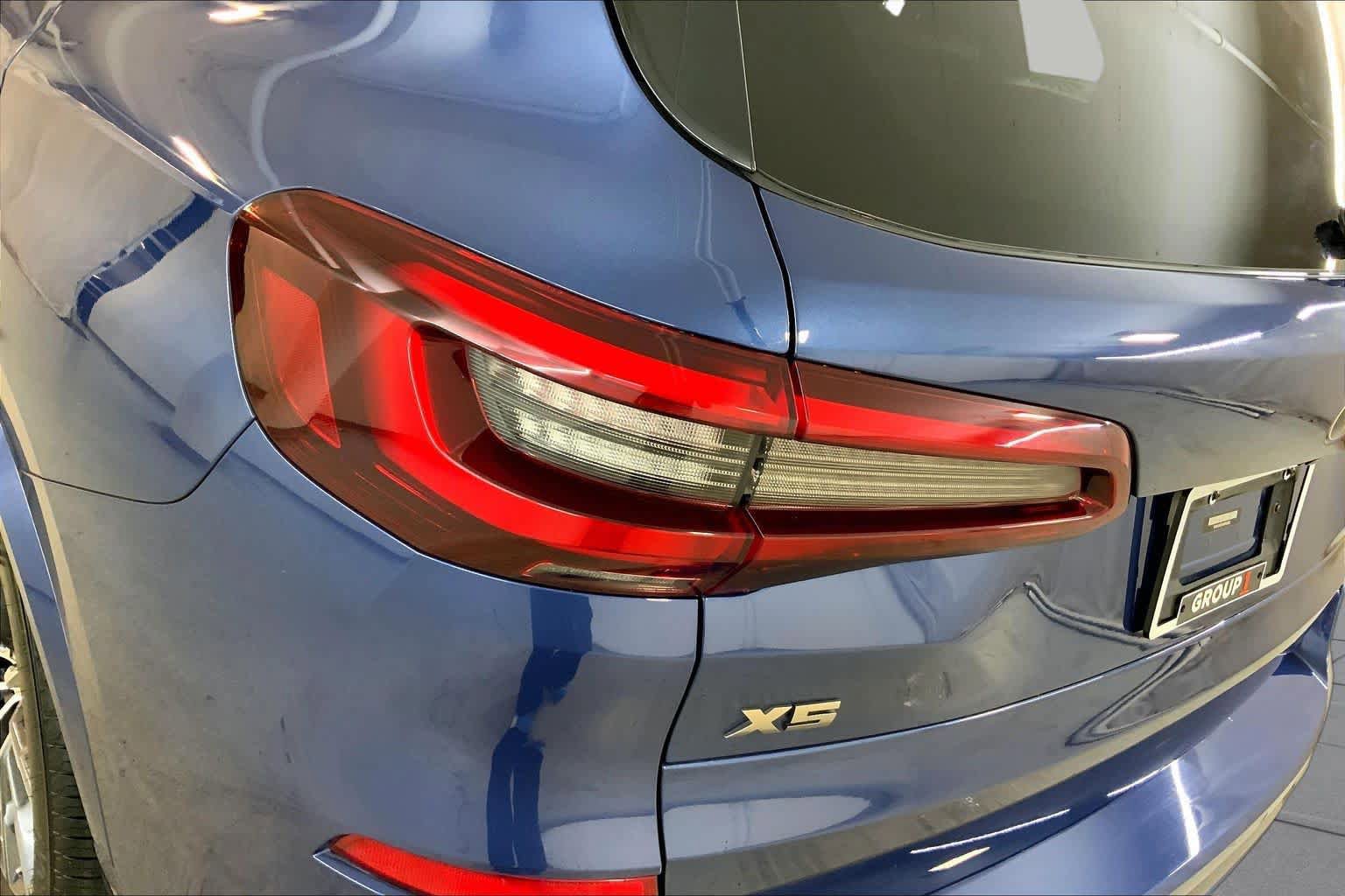 Used 2021 BMW X5 M50i w/ Executive Package AWD/4WD image 28
