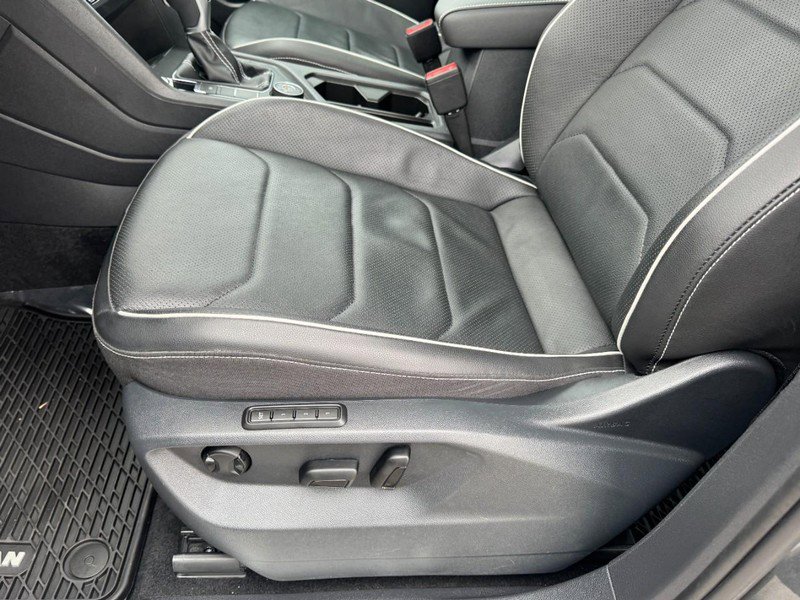 Used 2023 Volkswagen Tiguan SEL R-Line image 26