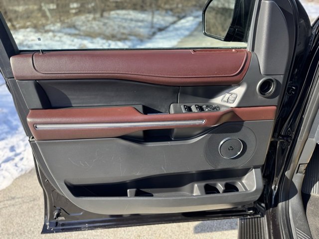 Used 2024 Ford Expedition Max Limited image 9