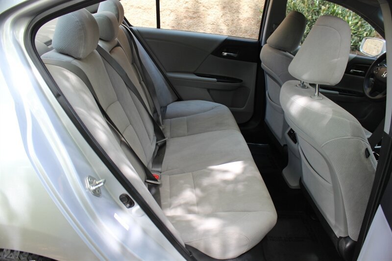 Used 2013 Honda Accord EX image 15