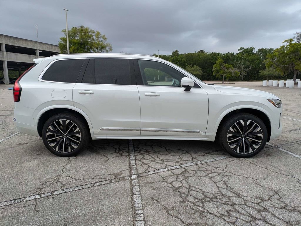 New 2026 Volvo XC90 T8 Plus w/ Protection Package Premier AWD/4WD image 7