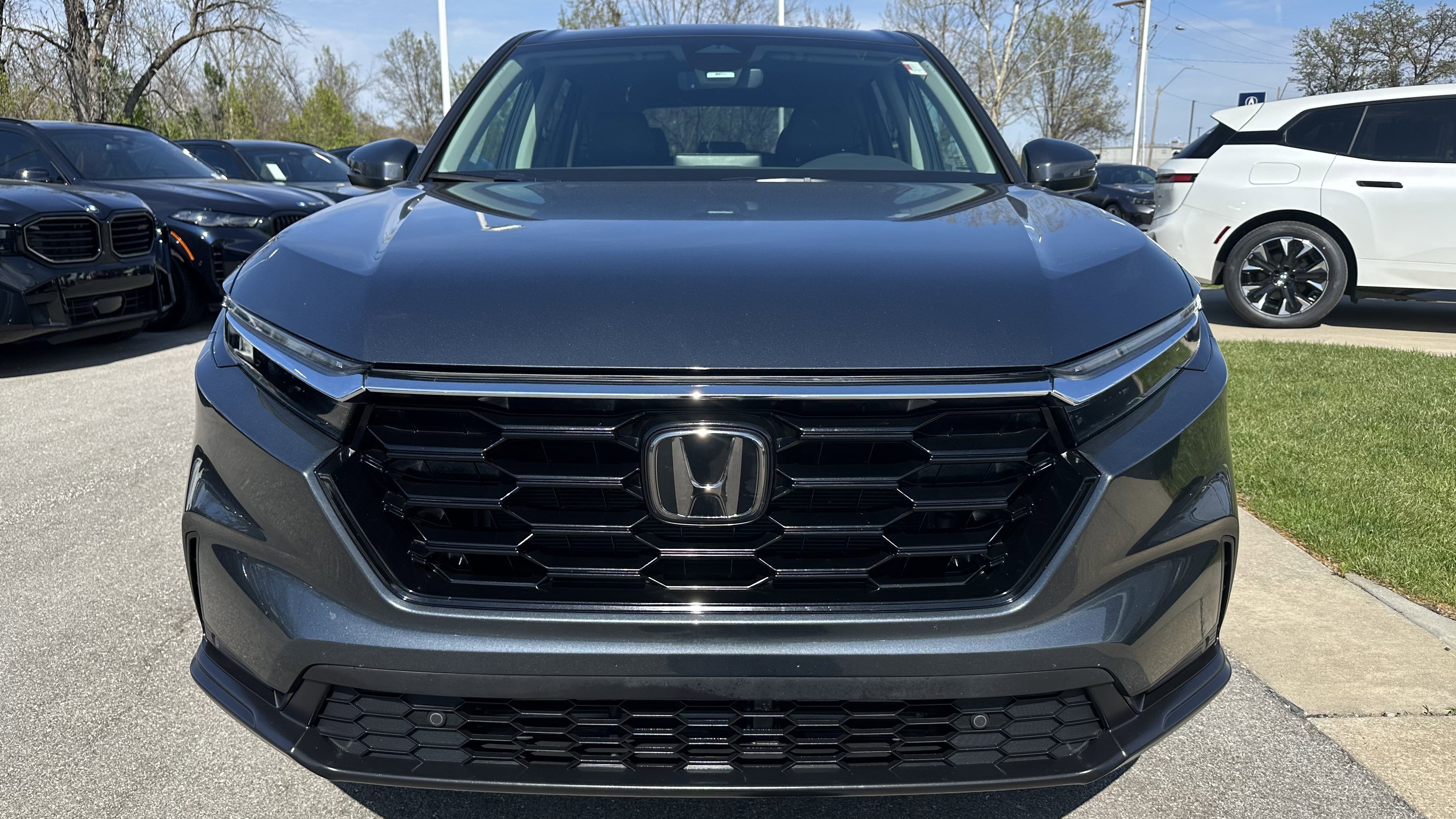 Used 2023 Honda CR-V EX-L image 3