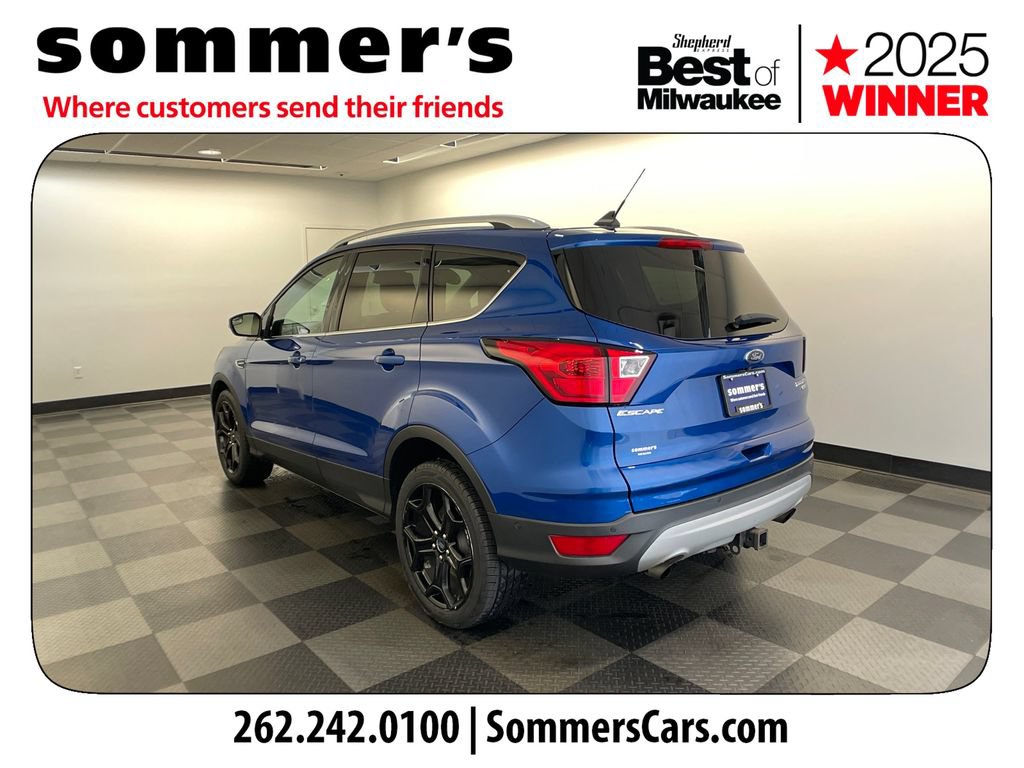 Used 2019 Ford Escape Titanium w/ U9j03 - Titanium Tow Package AWD/4WD video 3