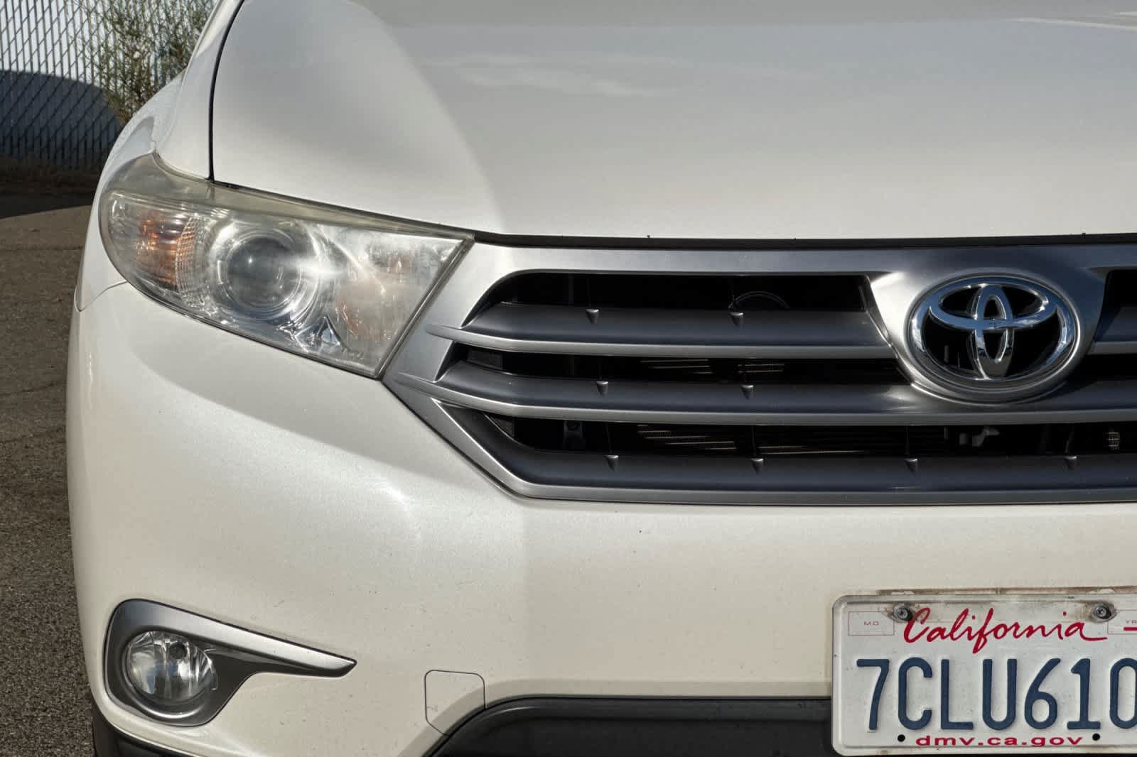 Used 2013 Toyota Highlander SE AWD/4WD image 17
