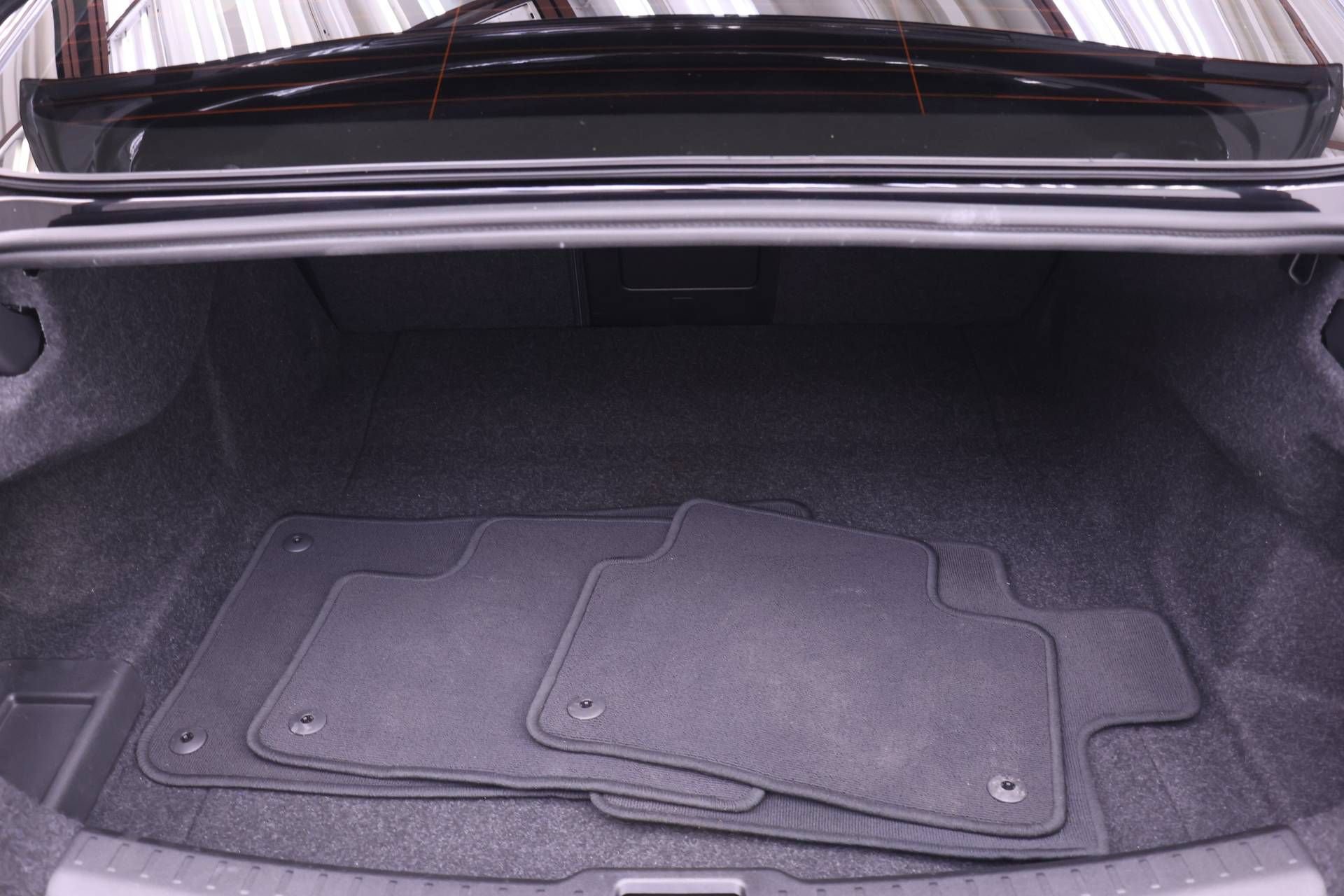 Certified 2024 Volvo S60 B5 Plus FWD image 17