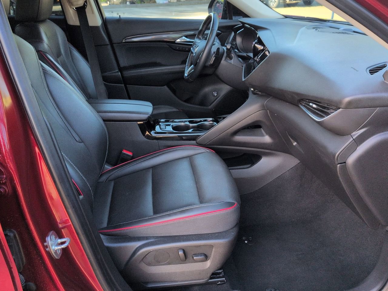 Used 2023 Buick Envision Essence w/ Sport Touring Package image 24